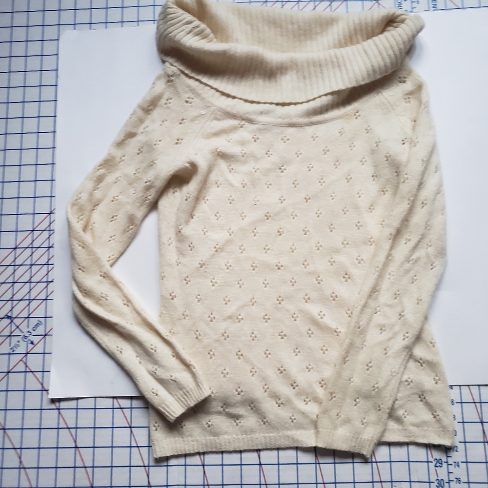 Ny& Company Crew Neck  Sweater Long Sleeve Size S